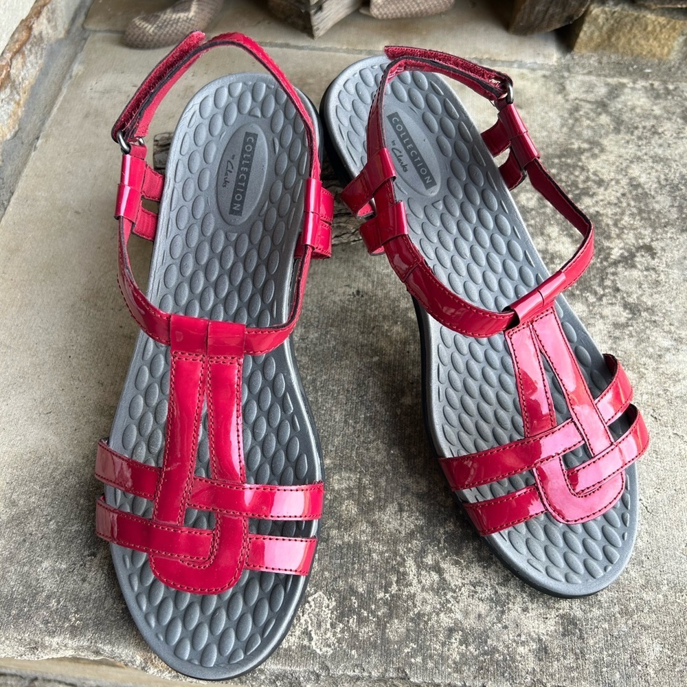 Clarks Women's Red Sandals Sonar Aster Comfort Sandals Sz-11M. U